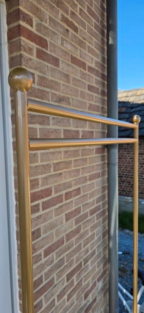 Mooi gouden ijzeren winkel kledingrek, Huis en Inrichting, Kasten | Kleerkasten, Zo goed als nieuw, Ophalen