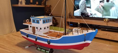 Bateau telecommande en bois, Hobby & Loisirs créatifs, Modélisme | Bateaux & Navires, Utilisé, Autres marques, Enlèvement