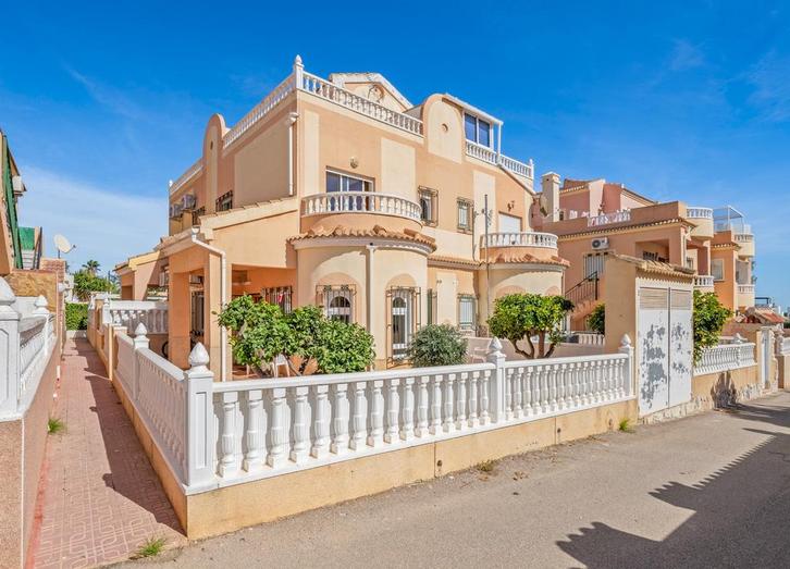 Woning met dakterras in Lomas de Cabo Roig – Orihuela Costa, Immo, Buitenverblijven te koop