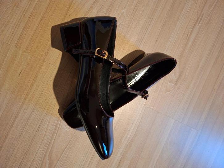 Escarpins bordeaux chics - taille 38 - neufs, Vêtements | Femmes, Chaussures, Neuf, Escarpins, Autres couleurs, Enlèvement