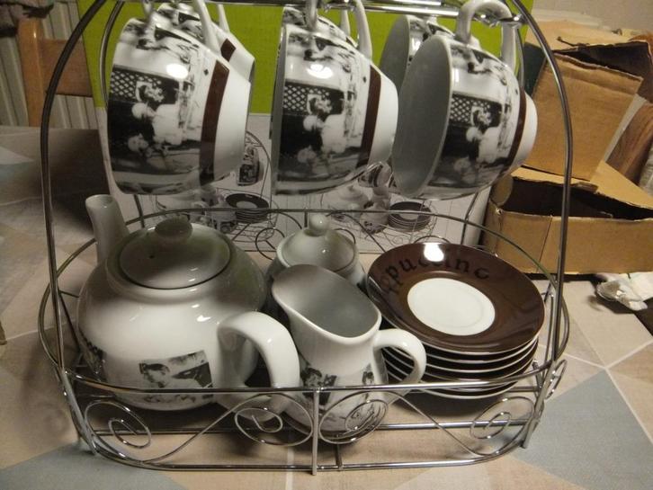 ontbijtset, Huis en Inrichting, Keuken | Servies, Nieuw, Kop(pen) en/of Schotel(s), Overige stijlen, Aardewerk, Ophalen of Verzenden