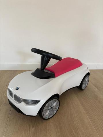 Loopauto BMW wit met roze beschikbaar voor biedingen