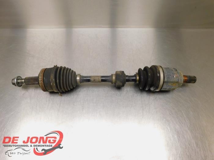 Aandrijfas links-voor van een Hyundai IX35, Auto-onderdelen, Remmen en Aandrijving, Hyundai, Gebruikt, 3 maanden garantie, Ophalen of Verzenden