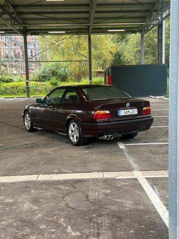 Bmw E36 Coupé   disponible aux enchères