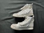 Mooie beige hoge sneakers met haakwerk ( kant), Ophalen of Verzenden, Zo goed als nieuw, Beige, Sneakers