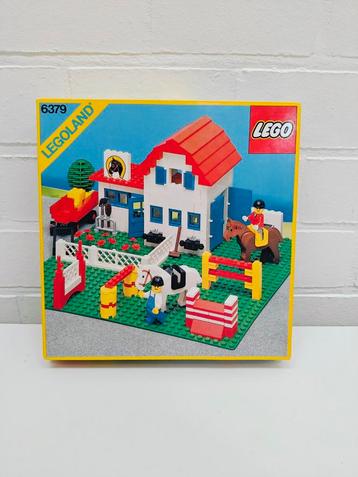 LEGO 6379 Paardenstal 1986 met doos & handleiding beschikbaar voor biedingen