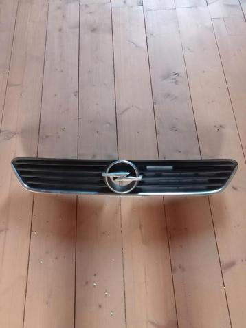 Calandre Opel Astra, Enlèvement, Opel