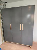 Bopita 3 deurs kast, zo goed als nieuw, Kinderen en Baby's, Ophalen, Kast