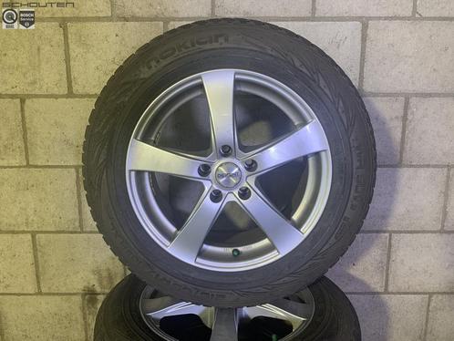 17'' Volkswagen Tiguan 215/65/r17 Nokian Winterbanden, Auto-onderdelen, Banden en Velgen, Banden en Velgen, Winterbanden, 17 inch