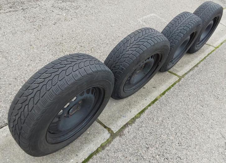 4 pneus hiver 195/65-15 avec jantes Opel, Auto-onderdelen, Banden en Velgen, Banden en Velgen, Winterbanden, 15 inch, 195 mm, Gebruikt