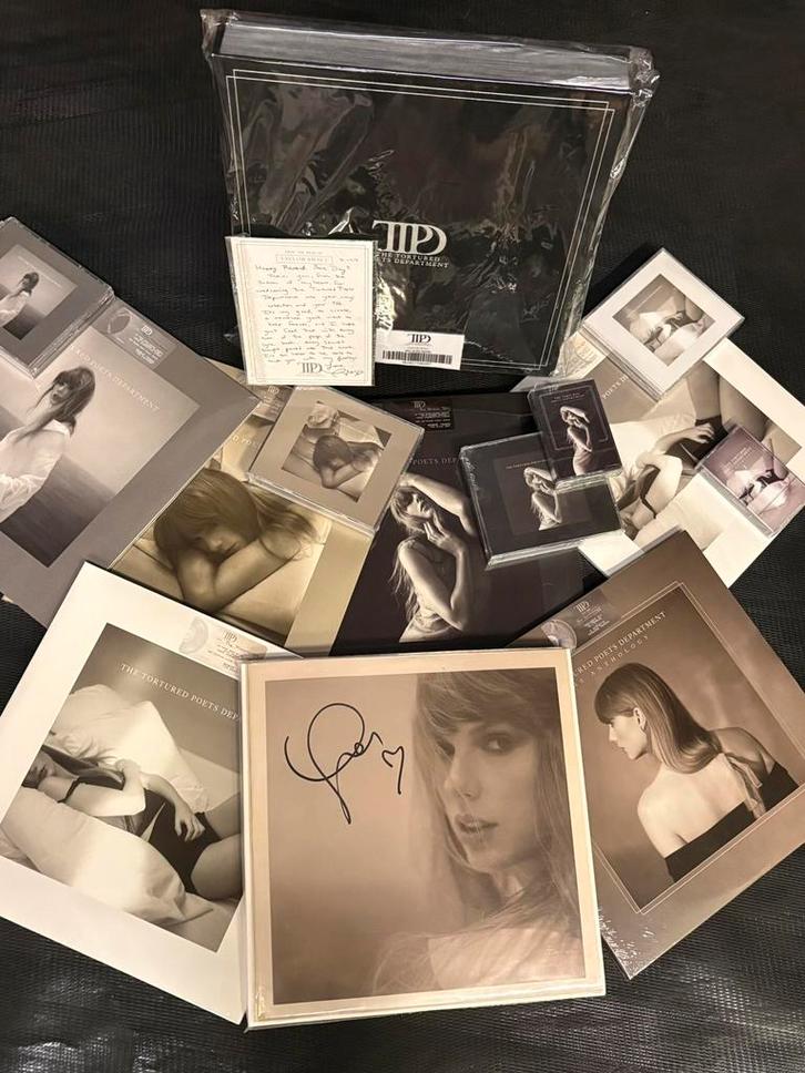 Taylor swift tortured poets vinyl collection (24 items)rare, CD & DVD, Vinyles | Pop, Neuf, dans son emballage, 2000 à nos jours
