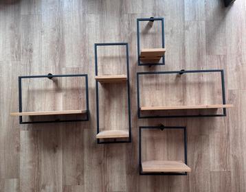 Juntoo Shelfmate by Bodhi beschikbaar voor biedingen