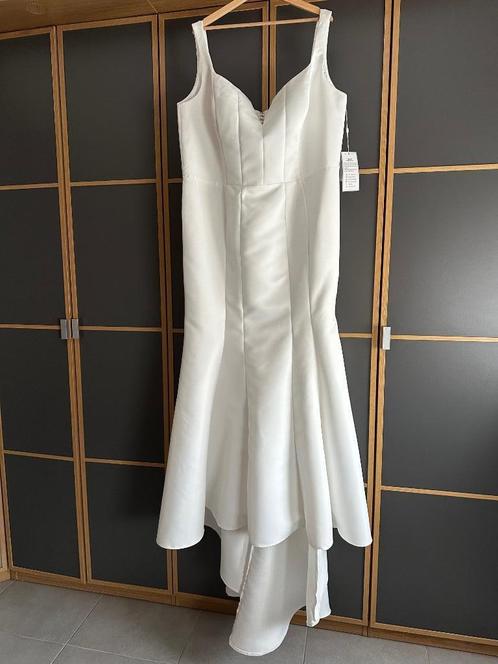 Nieuwe Bruidsjurk voor een maatje meer, Kleding | Dames, Trouwkleding en Trouwaccessoires, Nieuw, Trouwjurk, Ophalen of Verzenden