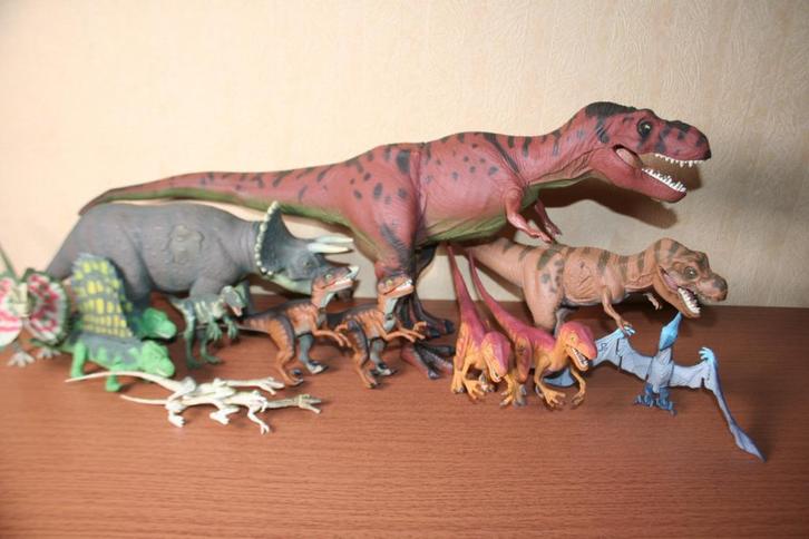 Kenner Jurassic Park 1993 eerste wave Dinos, Verzamelen, Poppetjes en Figuurtjes, Gebruikt, Ophalen of Verzenden