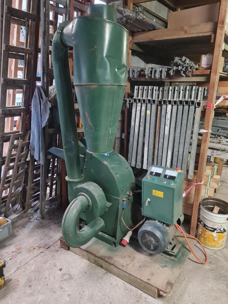 broyeur à marteau, Doe-het-zelf en Bouw, Gereedschap | Overige machines, Zo goed als nieuw, Ophalen