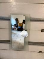 Spiegel met ingewerkte make-up spiegel., Ophalen of Verzenden, Zo goed als nieuw