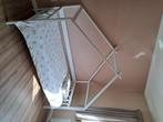 Wit kinderbed, Kinderen en Baby's, Ophalen, 85 tot 100 cm, Zo goed als nieuw, Matras