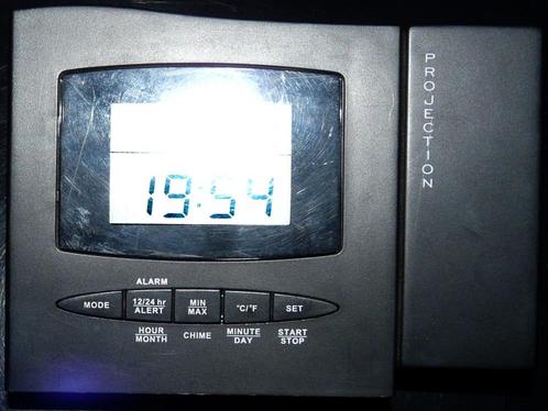 Alarmtimer-thermometer-nachtprojectie-uur, Elektronische apparatuur, Wekkers, Digitaal, Ophalen