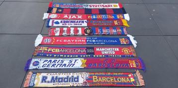 Lot FC Barcelona sjaals (18 verschillende stuks) beschikbaar voor biedingen