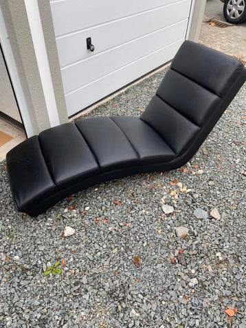 Ligzetel beschikbaar voor biedingen