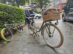 Batavus dames fiets met basil mand en kinderzitje, Fietsen en Brommers, Fietsen | Dames | Damesfietsen, Ophalen, Zo goed als nieuw