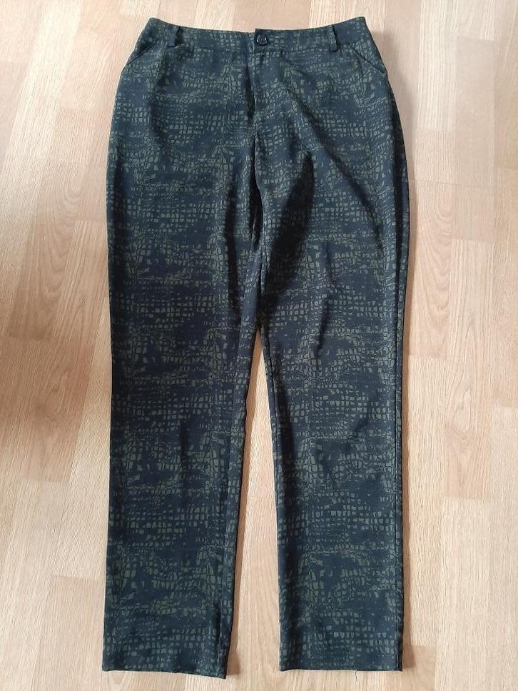 Xandres nieuw groen-zwarte broek, Kleding | Dames, Broeken en Pantalons, Zo goed als nieuw, Maat 38/40 (M), Groen, Lang, Ophalen of Verzenden