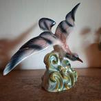 Statue d'une mouette sur les vagues par Hubert Bequet en par, Enlèvement, Comme neuf, Animal