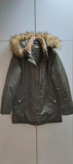 Kaki jas met kap en botkraag (maat 38), Ophalen, Overige kleuren, Versia, Overige maten