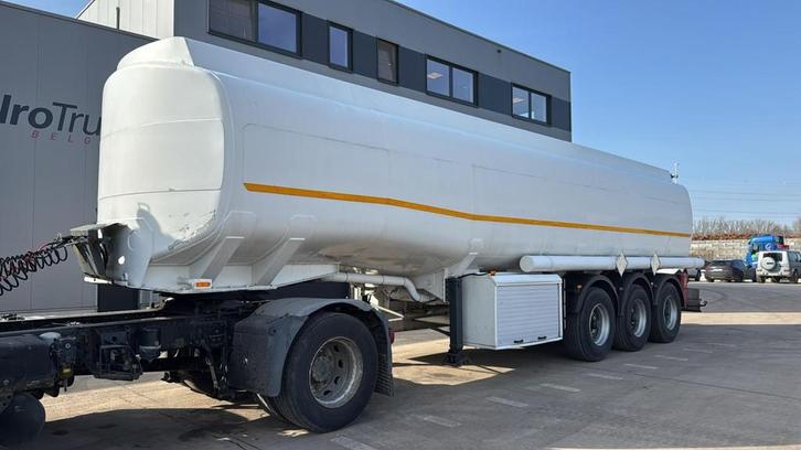 Trailor S383EL (36500 LITERS / 5 COMPARTIMENTS / FUEL TANK /, Auto's, Vrachtwagens, Bedrijf, Te koop, Aanhangers en Opleggers