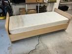 Lit 180x90 complet avec matelas et sommier électrique, 90 cm, Une personne, Enlèvement, Utilisé