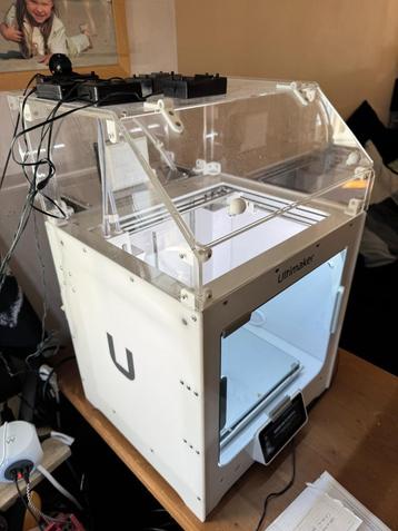 Ultimaker S3 met stofkap