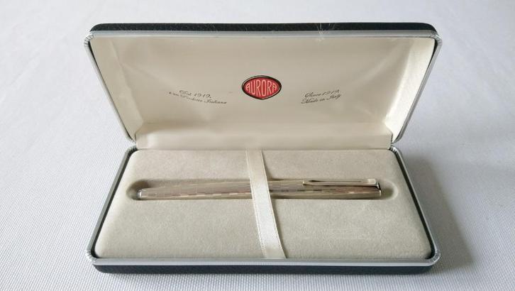 Aurora 98 Sterling Silver 14K/585 M-nib, Verzamelen, Pennenverzamelingen, Nieuw, Vulpen, Overige merken, Met doosje, Ophalen of Verzenden