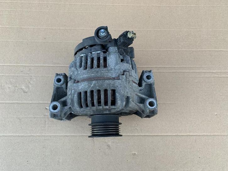 Dynamo opel Zafira B / Vectra 2.2 16V Z22YH 0124325268, Auto-onderdelen, Motor en Toebehoren, Opel, Gebruikt, Ophalen of Verzenden