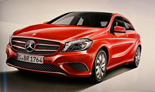 BROCHURE TRÈS LUXUEUSES Mercedes Classe A 2012, Livres, Autos | Brochures & Magazines, Comme neuf, Mercedes, Envoi