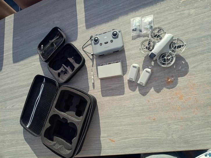 DJI Neo Fly More Combo, Audio, Tv en Foto, Drones, Zo goed als nieuw, Ophalen