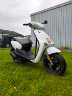 Yamaha n'eos, Fietsen en Brommers, Scooters | Yamaha, Ophalen of Verzenden, Zo goed als nieuw, Benzine