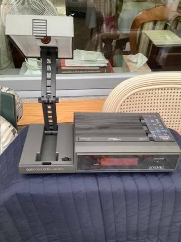 Lamp Clockradio Cosmel CR 371 AM- FM ( Nieuw) jaar 1988, Enlèvement ou Envoi, Neuf, Digital