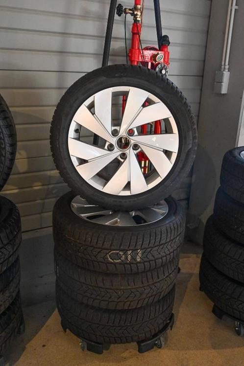 Kit hiver jantes + pneus VW Golf 8 occasion 205/50 R17, Autos : Divers, Autos divers Autre, Enlèvement