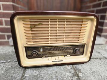 Vintage buizenradio Telefunken Gavotte 7 beschikbaar voor biedingen