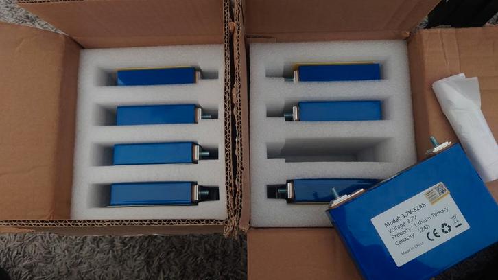 Nieuwe lithium cellen  8 stuks, Audio, Tv en Foto, Accu's en Batterijen, Ophalen of Verzenden