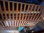 2 prima bedkaders met elk 2 sterke lattenbodems van 90 op 2m, Ophalen, Zo goed als nieuw