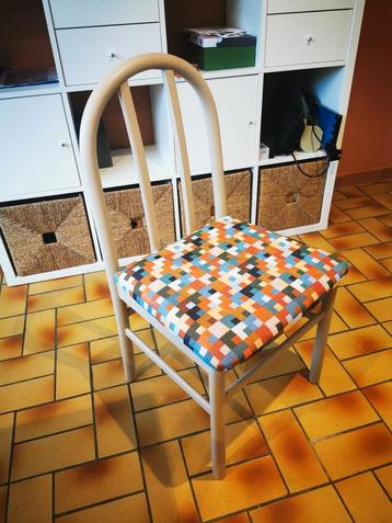 6 chaises reconditionnées beschikbaar voor biedingen