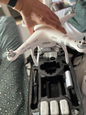 DJI drone met 3 batterijen + rugzak 