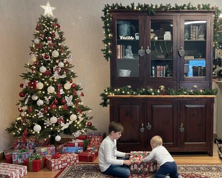 Teak Buffetkast vitrinekast kortom een uniek wandmeubel, Huis en Inrichting, Kasten | Buffetkasten, Nieuw, 200 cm of meer, 150 tot 200 cm