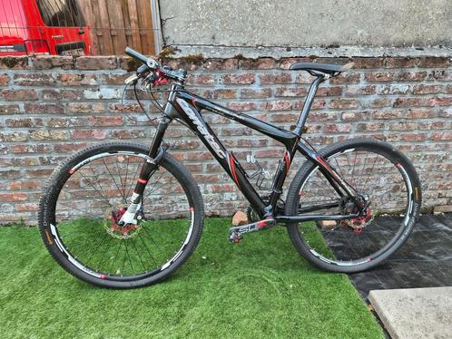 Corratec Revolution M Full Carbon / Unieke afmontage 27,5", Fietsen en Brommers, Fietsen | Mountainbikes en ATB, Zo goed als nieuw