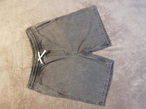 Jeansshort (Maat 152), Kinderen en Baby's, Kinderkleding | Maat 152, Gebruikt, Jongen, Broek, Ophalen of Verzenden