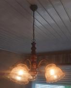 Oude luster in melkglas, Ophalen, Gebruikt, Hout