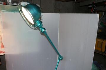 lampe d'atelier jieldé beschikbaar voor biedingen