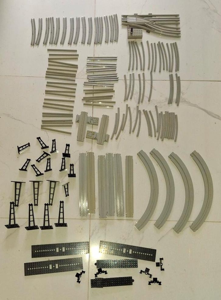 TRES GROS LOT rails lego vintage SPACE RAIL, Enfants & Bébés, Jouets | Duplo & Lego, Utilisé, Lego, Briques en vrac, Enlèvement ou Envoi