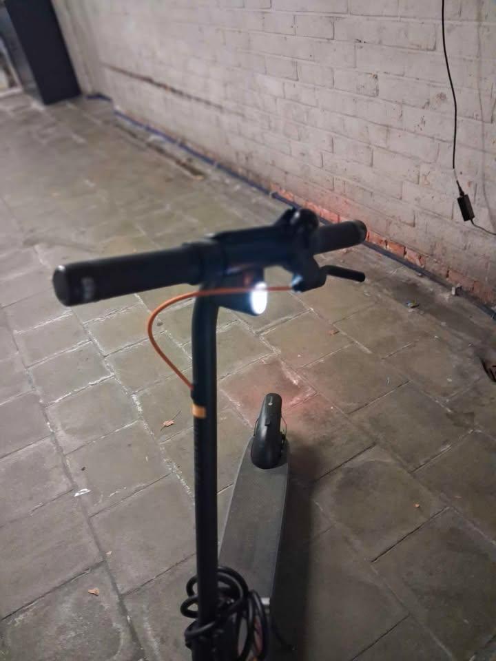 ELEKTRISCHE STEP NINEBOT E2 PLUS, Fietsen en Brommers, Steps, Zo goed als nieuw, Elektrische step (E-scooter), Ophalen